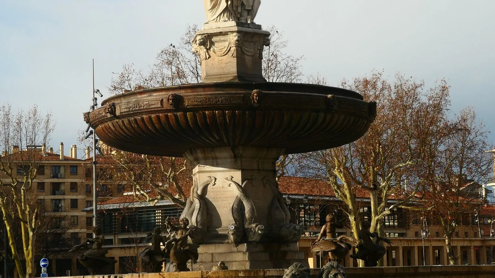 Fontaine de la Rotonde à Aix-en-Provence