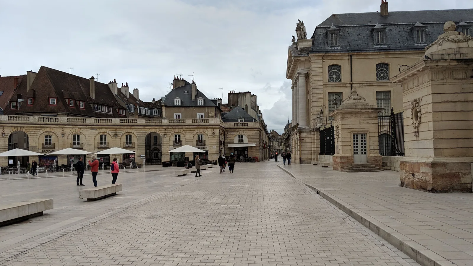 Place de la Libération à Dijon